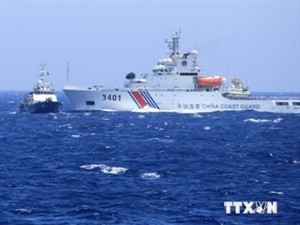 Chinese ships always stay ready to ram Vietnam's law enforcement ships conducting their mission in Vietnam's waters. Photo: VNA